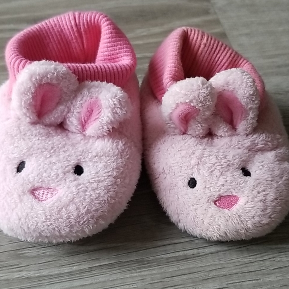 BABY BUNNY SLIPPERS - Picture 1 of 11